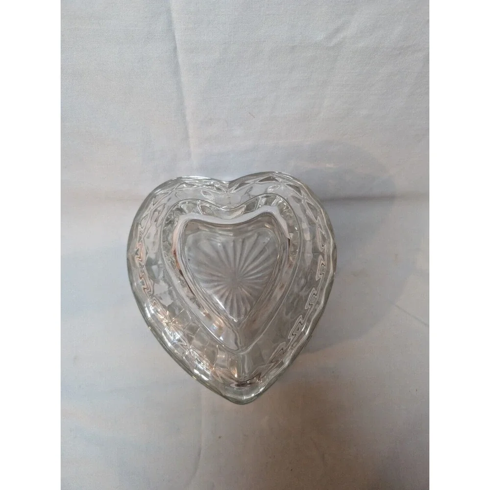 Vintage Homco Heart Trinket Box Glass Basket Weave Lid 6